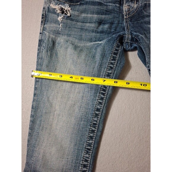 Miss Me Embellished Capri Jeans 26 30x19 Distressed Holes Selvedge T Flap Pocket - Picture 3 of 12